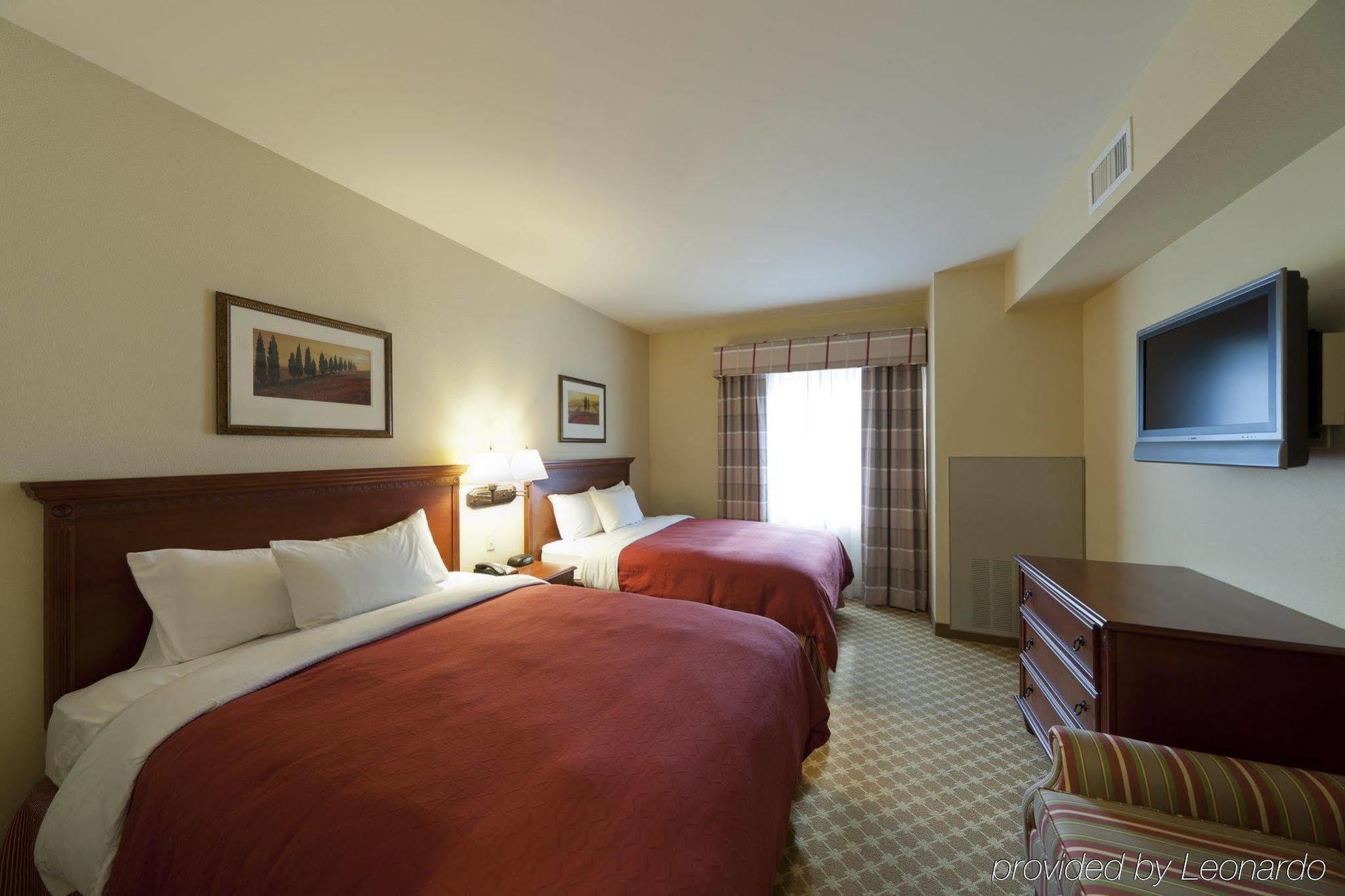 Four Points By Sheraton Bedford Manchester Airport Номер фото