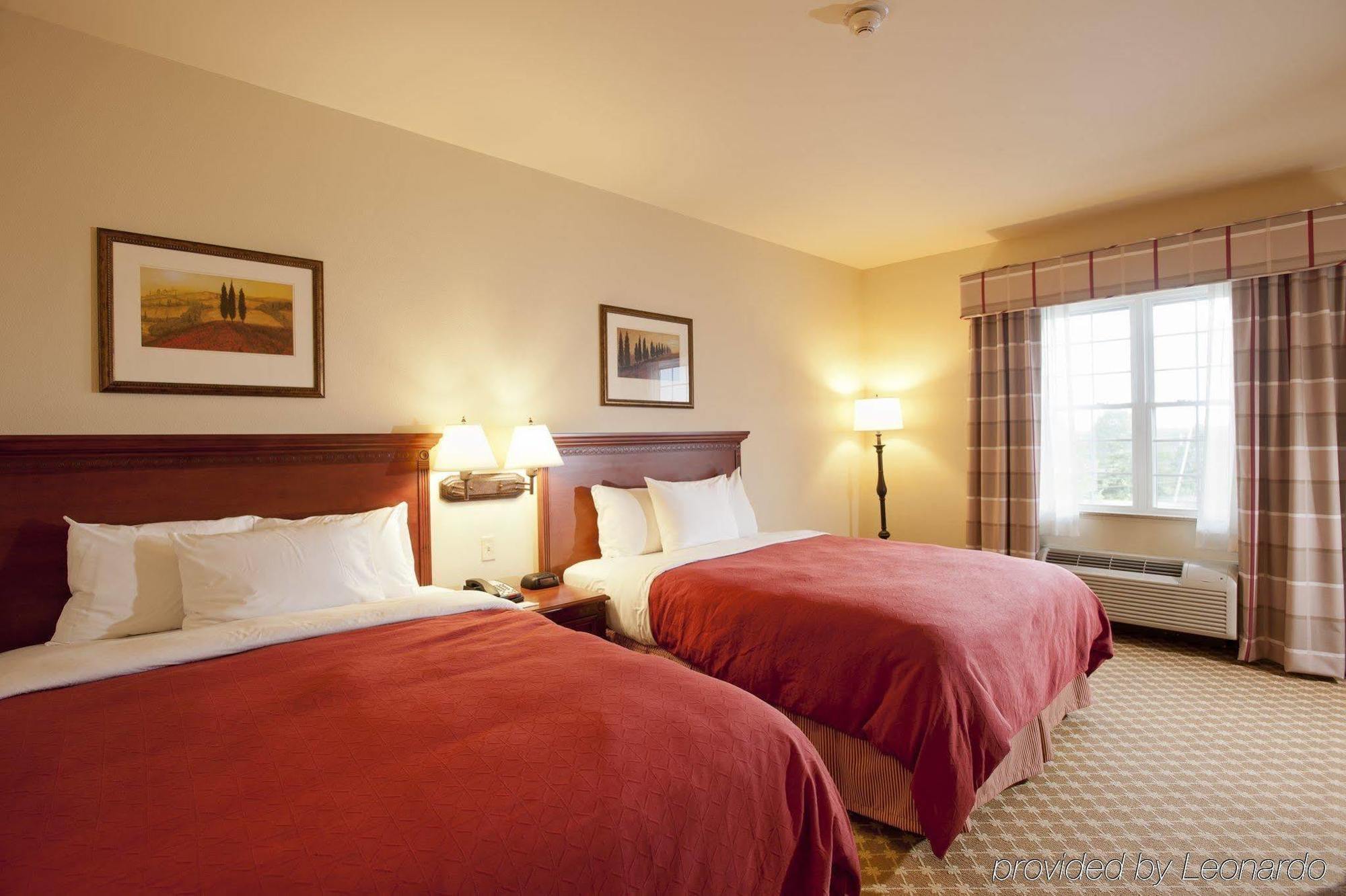Four Points By Sheraton Bedford Manchester Airport Номер фото
