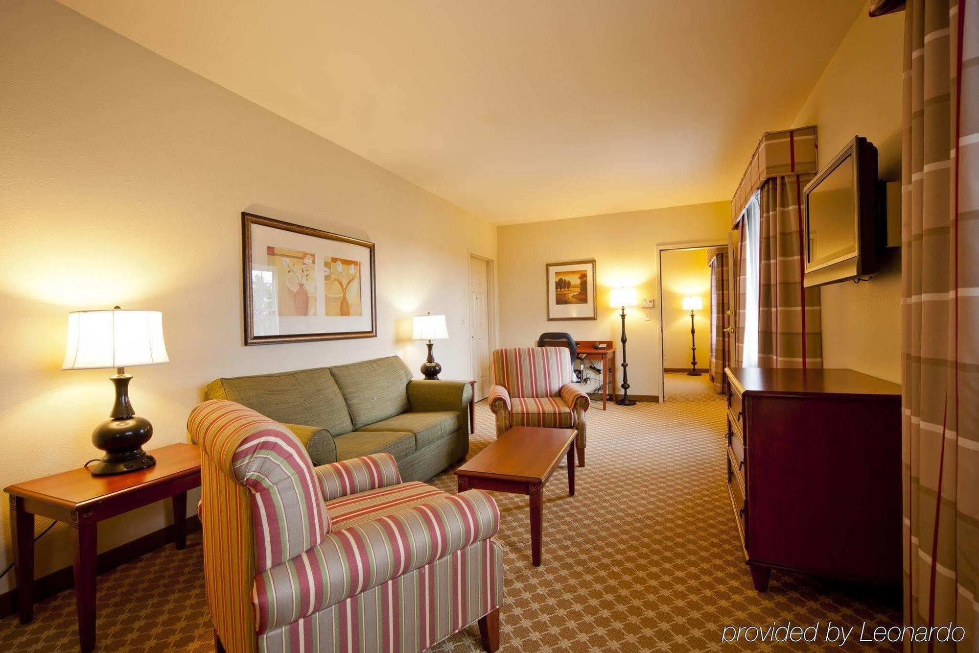 Four Points By Sheraton Bedford Manchester Airport Экстерьер фото